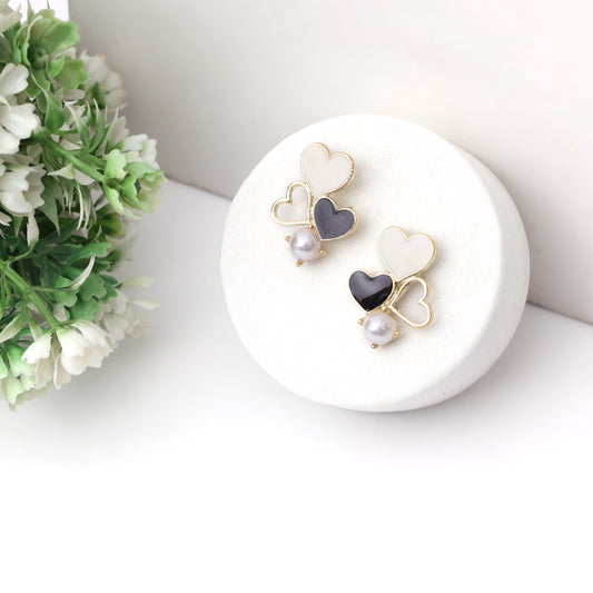 HeartBeat Pearl Studs